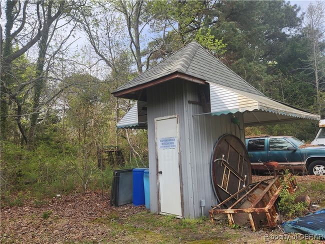 Metal Building, 200 sq. ft used for paint storage | Image 42