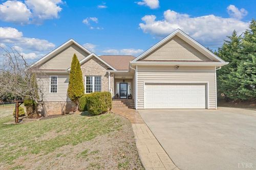 1017 Hooper Woods Dr, Forest, VA, 24551-2296 | Card Image