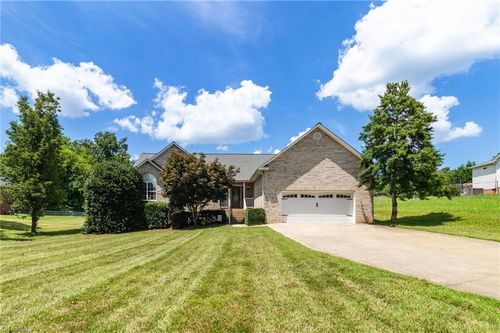 6416 Starlette Ln, Trinity, NC, 27370-7775 | Card Image