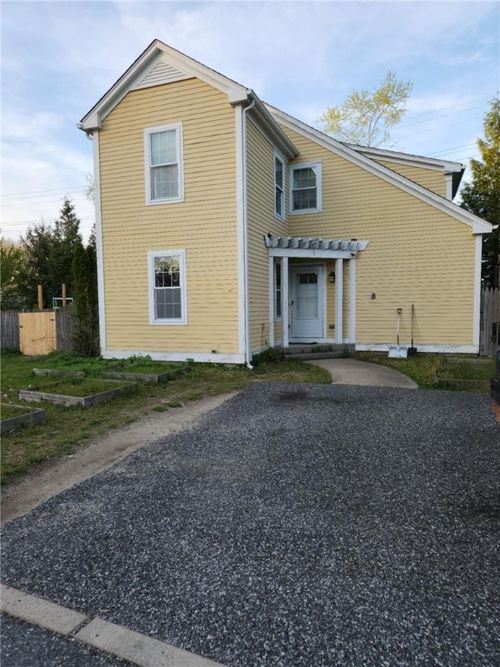 5 Walker Farm Ln, Barrington, RI, 02806-1641 | Card Image