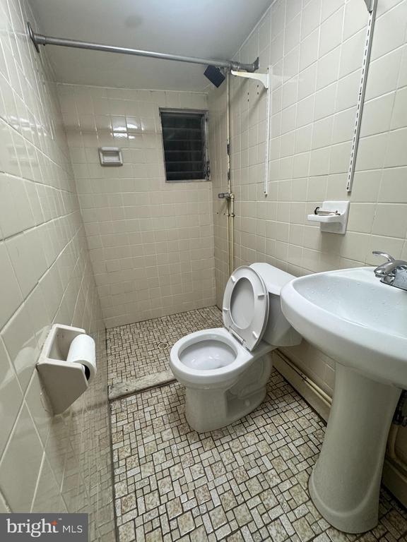Residential Lease in PHILADELPHIA 3