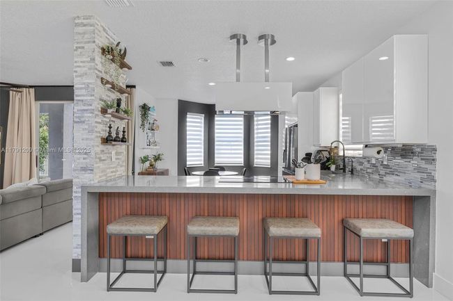 13109 Sw 54 Th Ct, House other with 5 bedrooms, 3 bathrooms and null parking in Miramar FL | Image 10