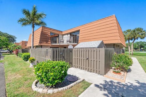 1426 Sw 110th Way, Davie, FL, 33324-7185 | Card Image