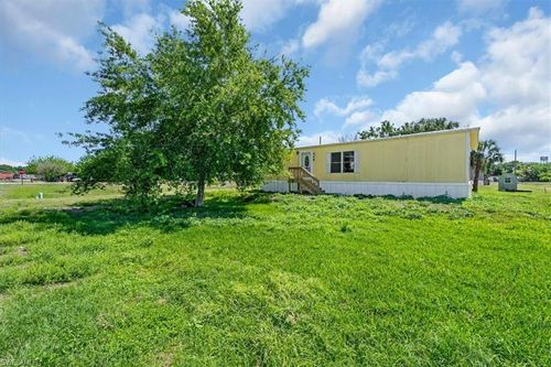 428 Avenue D Nw, Moore Haven, FL, 33471 | Card Image