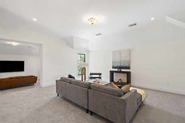 Upstairs Living area | Image 26