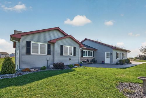 9546 E 280th St, Webster, MN, 55088-9557 | Card Image