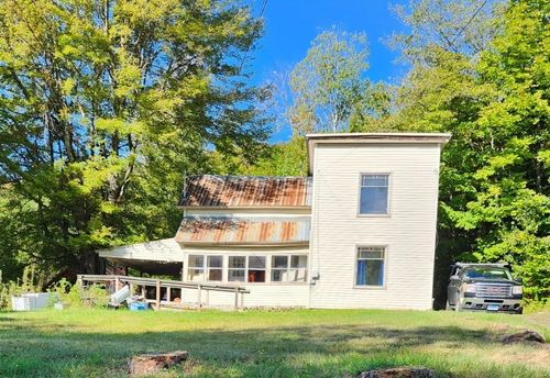 67 Buffalo St, Hardwick, VT, 05843-7028 | Card Image