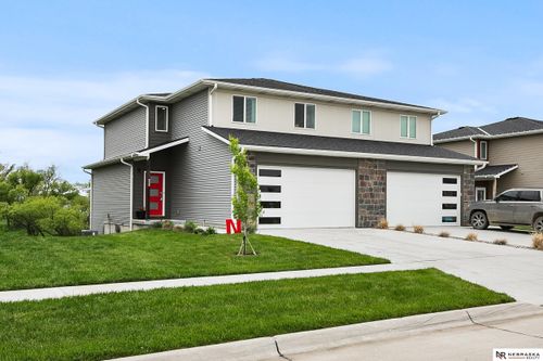 939 Titan Dr, Hickman, NE, 68372-9736 | Card Image