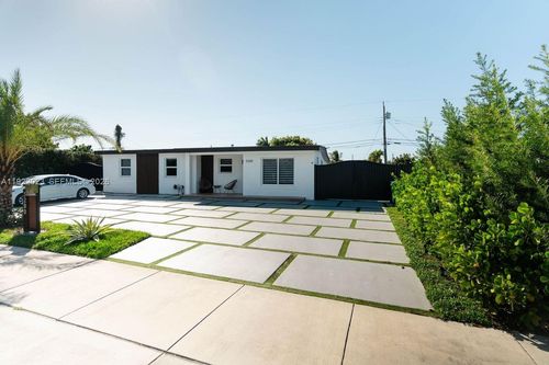 0-5200 Sw 114th Ct, Miami, FL, 33165-6814 | Card Image