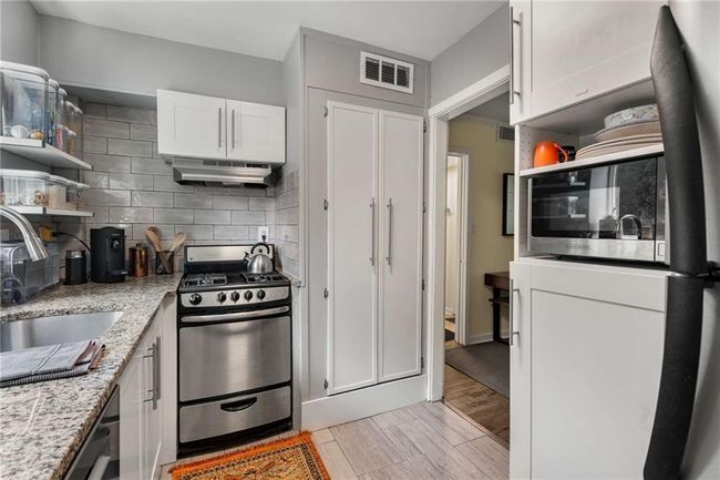 APT-6 - 282 Ardmore Cir Nw, Condo with 2 bedrooms, 1 bathrooms and null parking in Atlanta GA | Image 14
