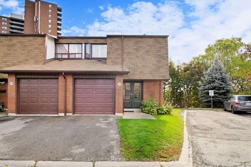 53-600 Silver Creek Blvd, Mississauga, ON, L5A2B4 | Card Image