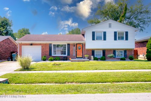 9602 Willowwood Way, Louisville, KY, 40299-3331 | Card Image