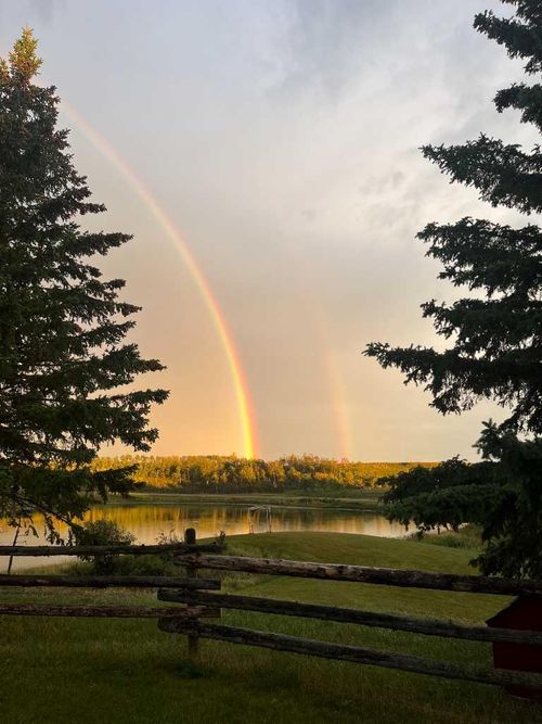 25236 Township Road 374, Red Deer County, AB, T4E1E7 | Card Image