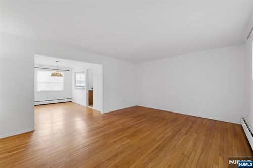 43 Conforti Ave, West Orange, NJ, 07052-2819 | Card Image