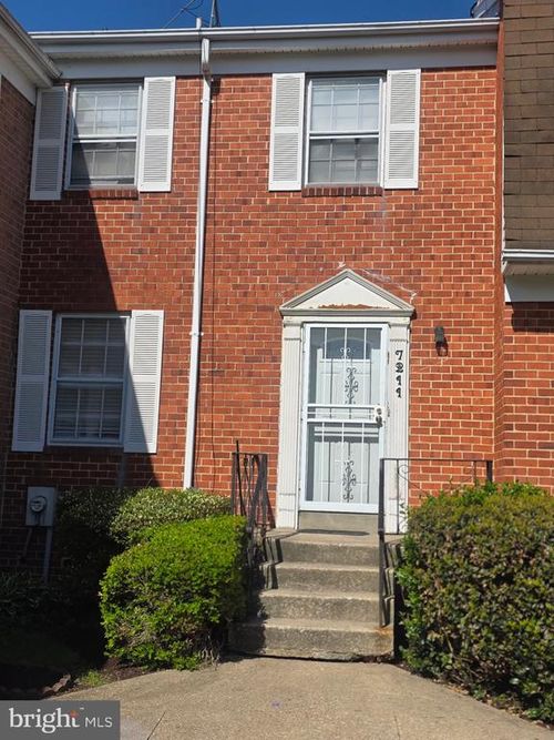 7211 Cross St, DISTRICT HEIGHTS, MD, 20747-4320 | Card Image