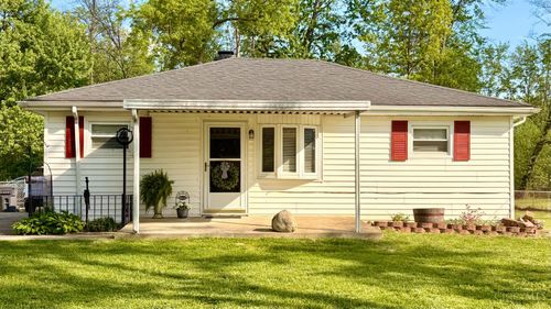 1811 Lois Ln, Goshen, OH, 45122-9269 | Card Image