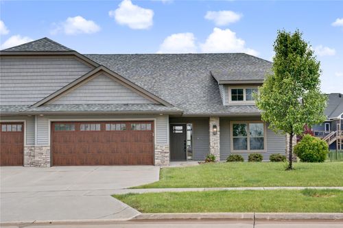 1083 Dubs Dr, Iowa City, IA, 52246-8800 | Card Image