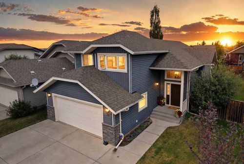 34 Bowman Cir, Sylvan Lake, AB, T4S0H9 | Card Image