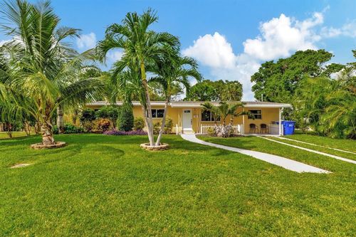 925 Ne 25th Ave, Pompano Beach, FL, 33062-4431 | Card Image