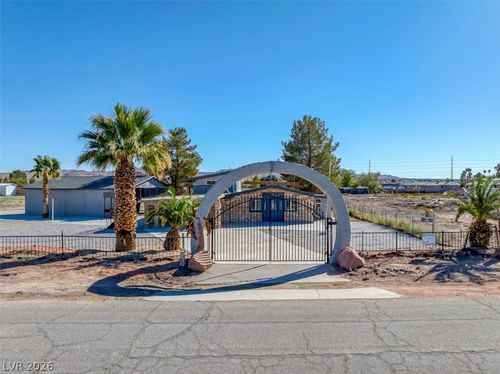 1751 E Meadow Ave, Moapa, NV, 89025-9166 | Card Image
