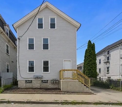 201 Wade St, Fall River, MA, 02721-6874 | Card Image