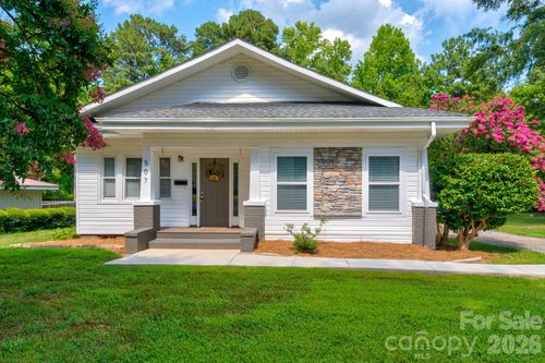 507 S Elm St, Cherryville, NC, 28021-3222 | Card Image