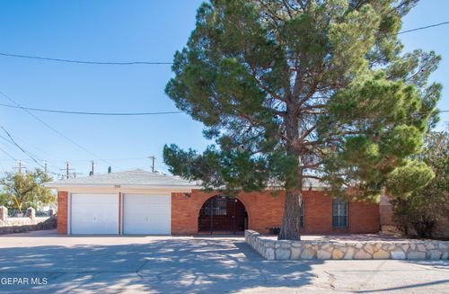 200 S Maryland St, El Paso, TX, 79905-4729 | Card Image