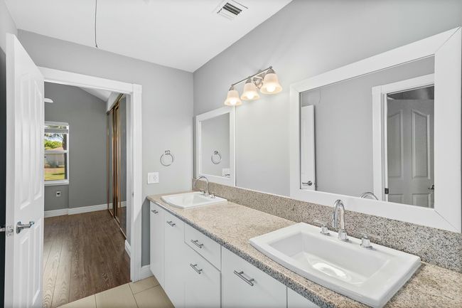 2701 Amherst Ct, Condo with 3 bedrooms, 2 bathrooms and null parking in Boynton Beach FL | Image 17