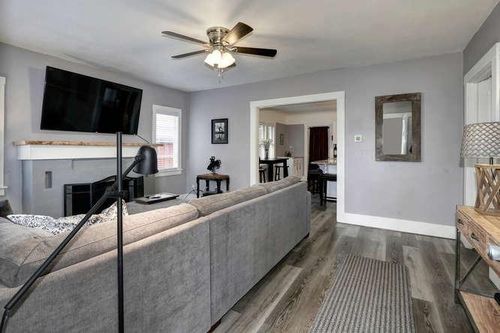 1412 V Street, Sacramento, CA, 95818 | Card Image