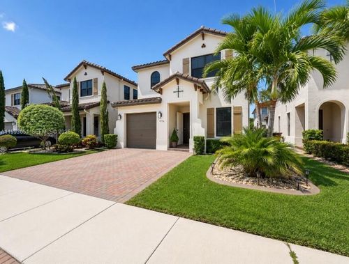 9776 W 34th Ave, Hialeah, FL, 33018-2015 | Card Image