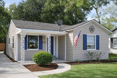 2943 Pearl Ave, Groves, TX, 77619 | Card Image