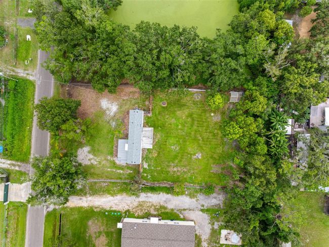 8714 N Meadowview Cir, House other with 2 bedrooms, 2 bathrooms and null parking in Tampa FL | Image 39