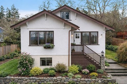 1085 Primrose Rd, Victoria, BC, V8Z4S6 | Card Image