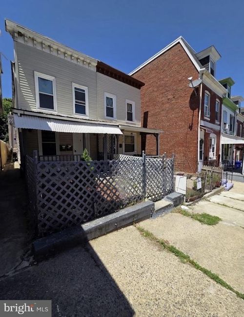 614 S 10th St, READING, PA, 19602-2520 | Card Image