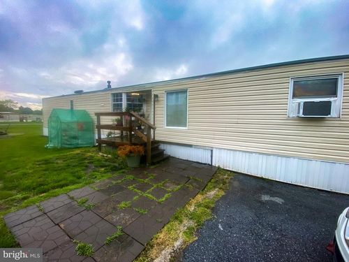 15 Letti Dr, ELIZABETHTOWN, PA, 17022-8759 | Card Image