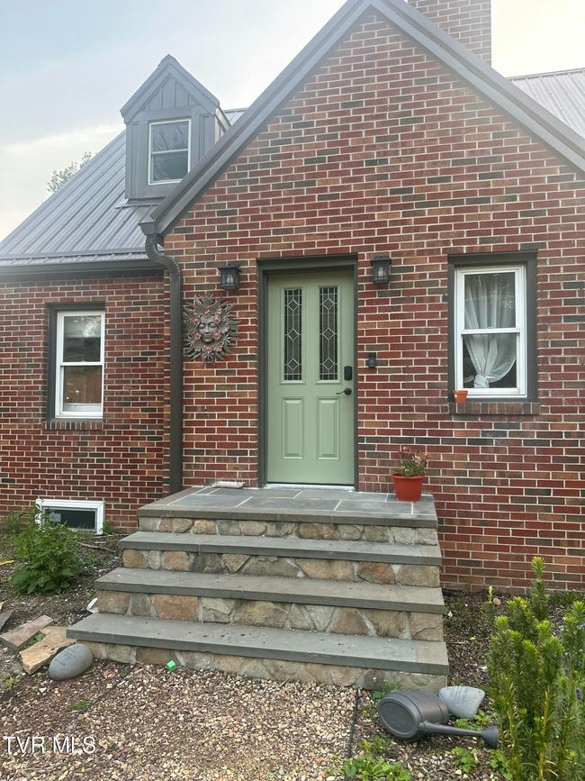 461 S Shady Ave, House other with 3 bedrooms, 3 bathrooms and null parking in Damascus VA | Image 20