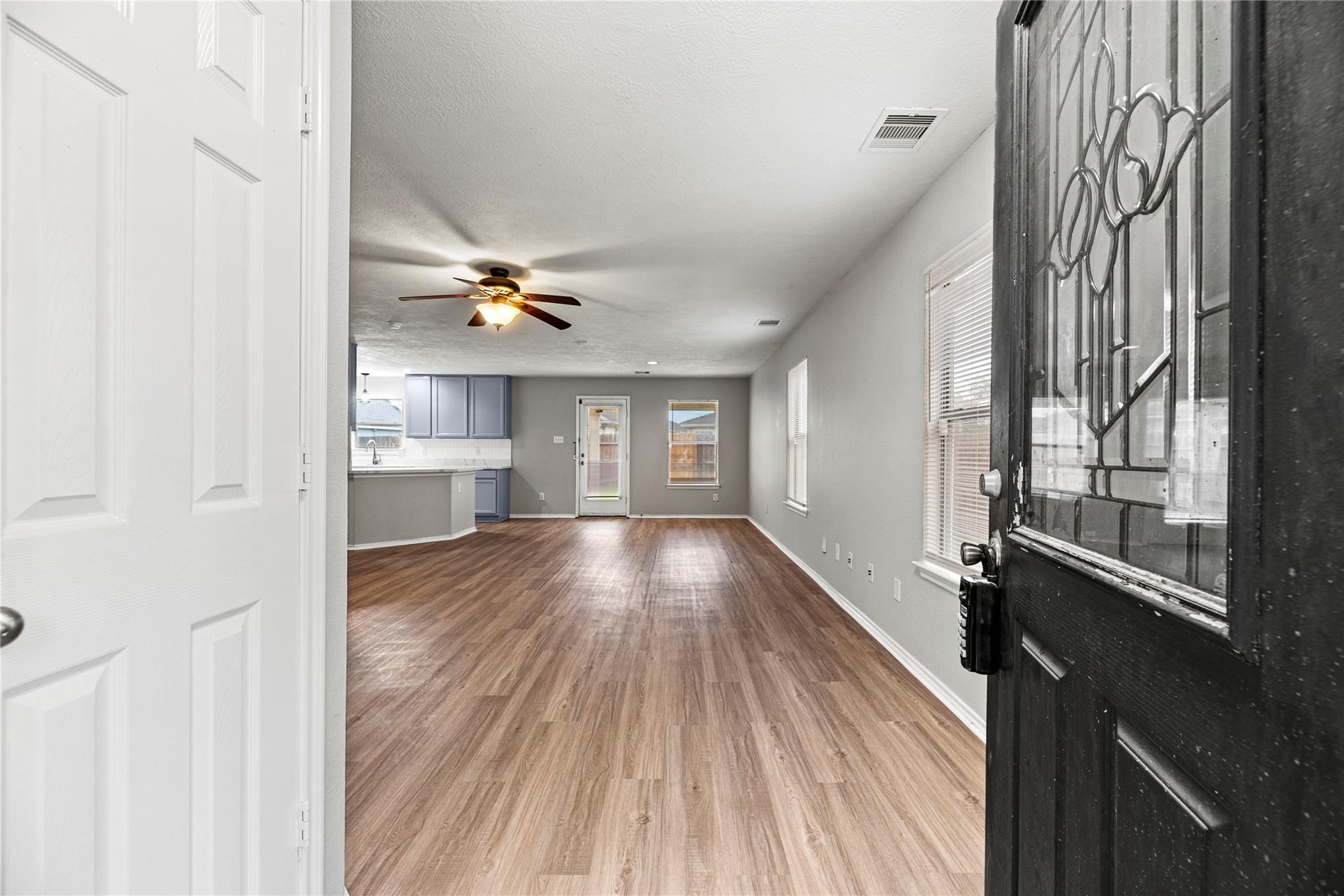 Residential Lease in Cypress 3