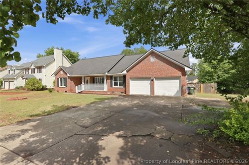 1967 Oakview Dr, Fayetteville, NC, 28304-2624 | Card Image