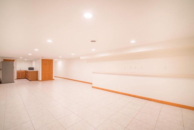 7515 N Beach Drive, House other with 4 bedrooms, 4 bathrooms and null parking in Fox Point WI | Image 33