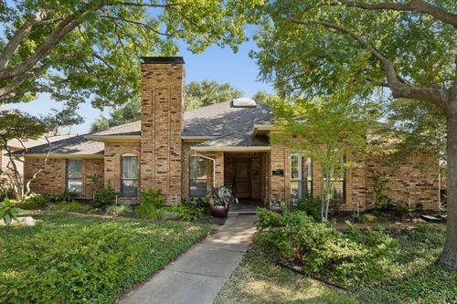 9918 Chimney Hill Ln, Dallas, TX, 75243-2904 | Card Image
