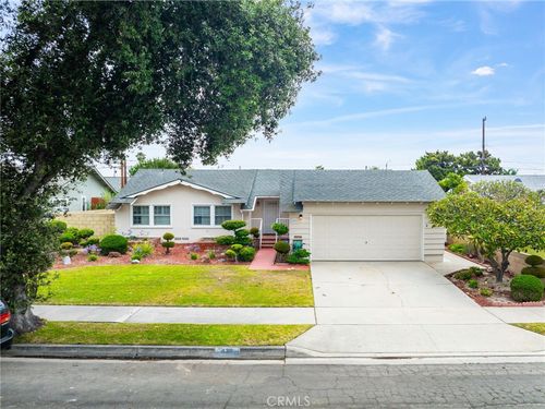 428 S Camellia St, Anaheim, CA, 92804-2552 | Card Image
