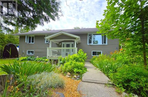 2579 Bay Estates Rd N, Sheguiandah, ON, P0P1W0 | Card Image
