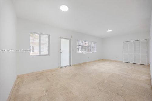 apt-1d-1100 Venetian Way, Miami Beach, FL, 33139-1035 | Card Image