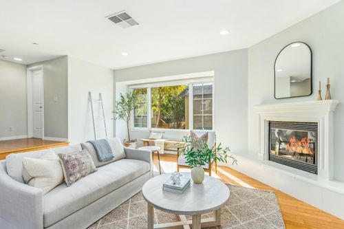 2-345 Kellogg Way, GOLETA, CA, 93117 | Card Image