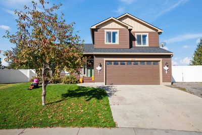 2002 W Jay Ave, Home with 3 bedrooms, 3 bathrooms and null parking in Spokane WA | Image 2