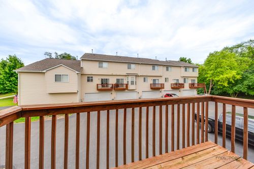339-339 Terra Springs Cir, Volo, IL, 60020-3209 | Card Image