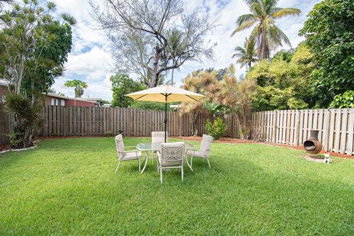 6872 Sw 15th St, Pompano Beach, FL, 33068-4310 | Card Image