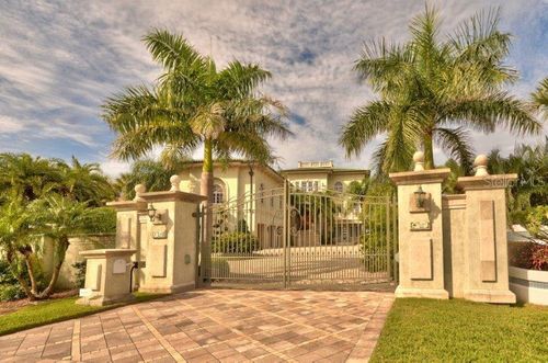 8-220 Gulf Blvd, Belleair Beach, FL, 33786-3227 | Card Image