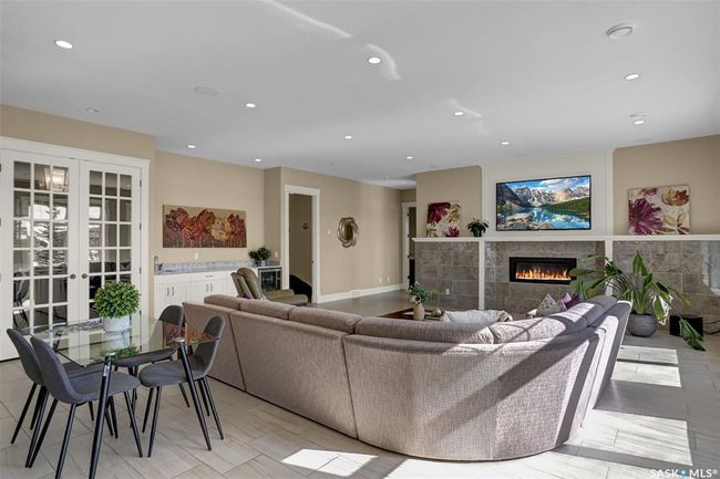 330 Spruce Creek Dr, House other with 5 bedrooms, 4 bathrooms and 10 parking in Pilot Butte SK | Image 37