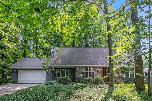 1802 Tupelo Trl, Holt, MI, 48842-1555 | Card Image